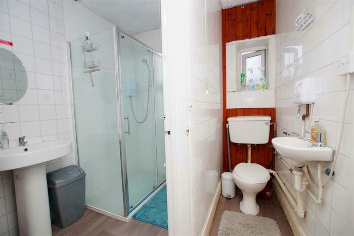 4 Bedroom Terraced House For Sale In Groundwell Road, Town Centre, Swindon, SN1