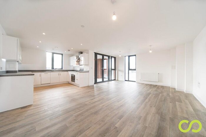 2 Bedroom Flat To Rent In Tavernelle House, High Street, Sutton, SM1