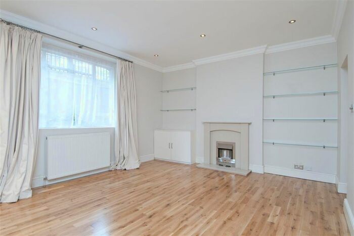2 Bedroom Flat To Rent In Sloane Gate Mansions, D'oyley Street, SW1X