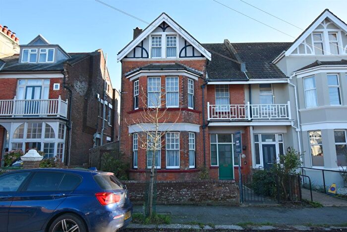 6 Bedroom Semi-Detached House For Sale In Collier Road, Hastings, TN34