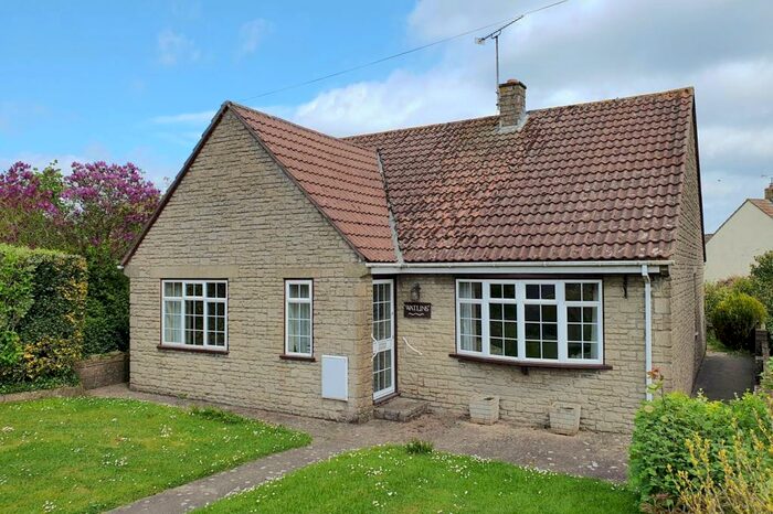 2 Bedroom Bungalow For Sale In Sandpits Lane, Hawkesbury Upton, GL9