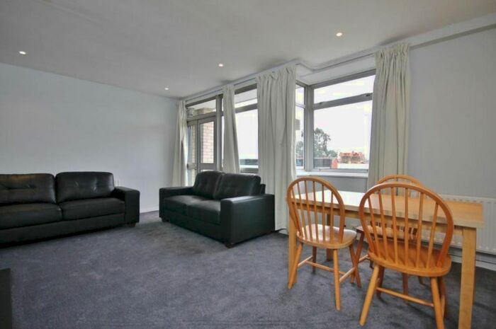 3 Bedroom Flat To Rent In Lainson Street, London, SW18