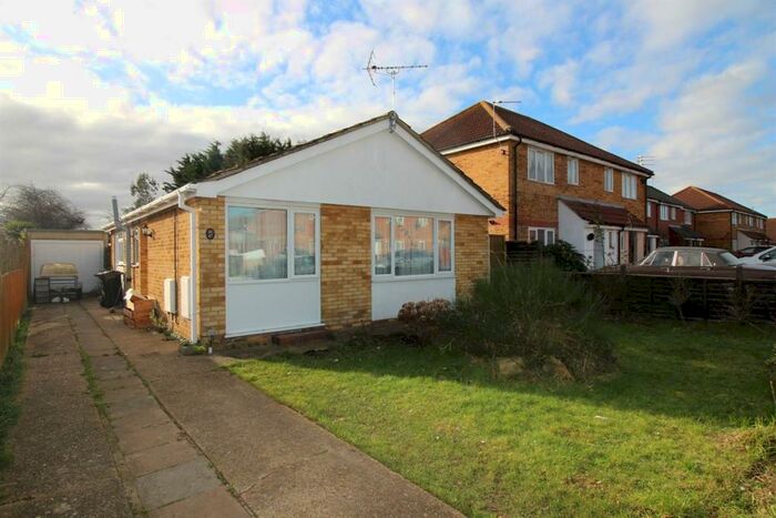 2 Bedroom Bungalow To Rent In Totlands Drive, Clacton-on-Sea, CO15