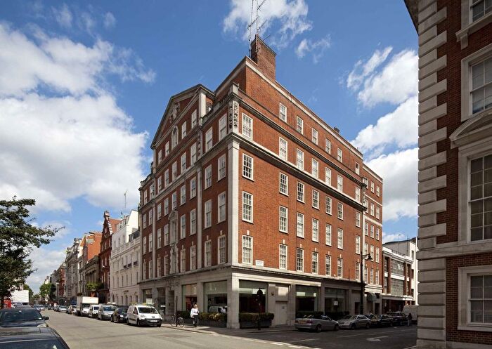4 Bedroom Flat To Rent In North Audley Street, London, W1K