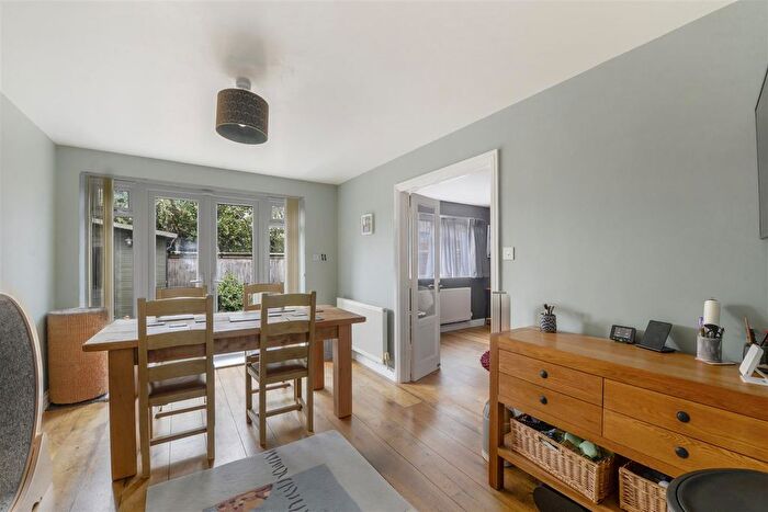 3 Bedroom Detached House For Sale In Maidstone Road, Paddock Wood, Tonbridge, TN12