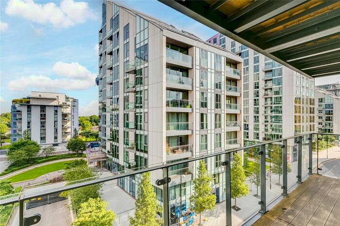 2 Bedroom Flat To Rent In Osiers Road, London, SW18