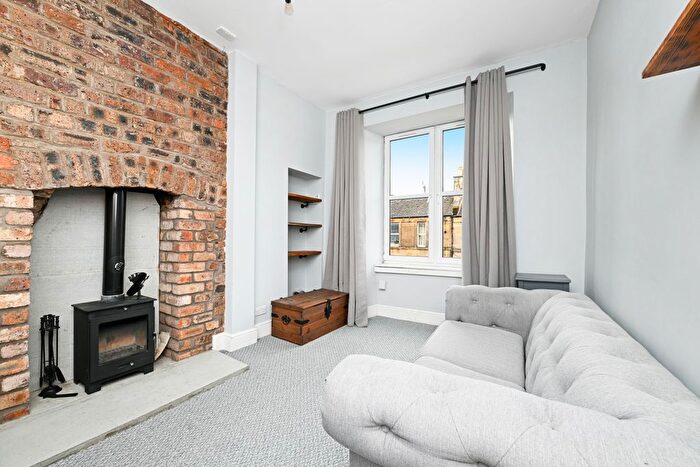 1 Bedroom Flat For Sale In / Downfield Place, Dalry, Edinburgh, EH11