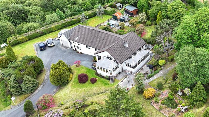 8 Bedroom House For Sale In Coille Ghiuthais, Viewfield Road, Portree, IV51