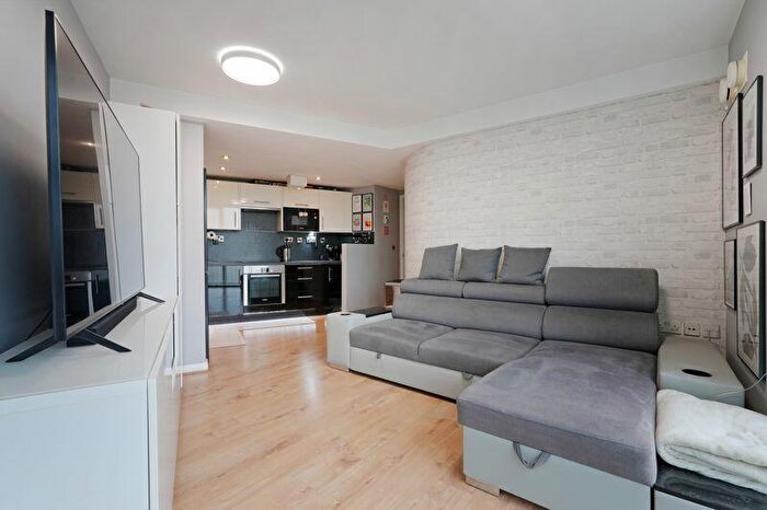 2 Bedroom Apartment To Rent In Columbia Place, Fornham Street, Sheffield, S2