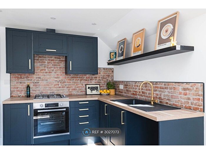 1 Bedroom Flat To Rent In Newport Road, Cardiff, CF24