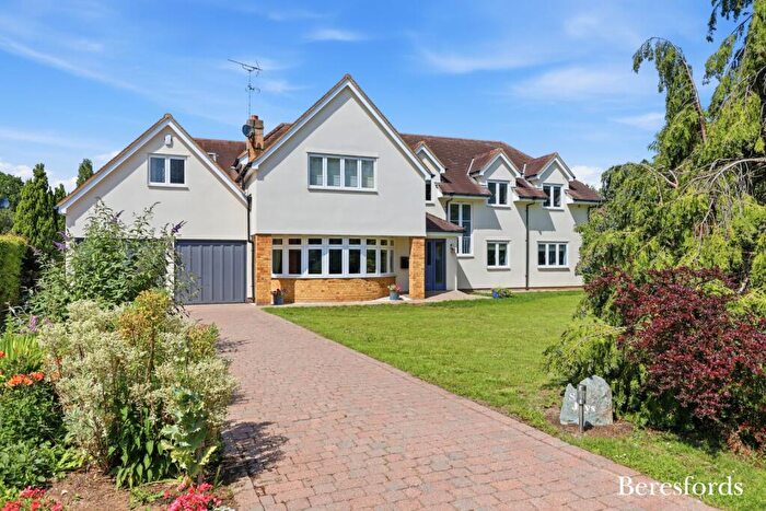 4 Bedroom Detached House For Sale In Orchard Avenue, Ramsden Bellhouse, CM11