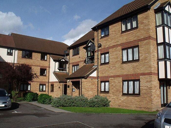 1 Bedroom Apartment For Sale In Chaffinch Court, Magpie Close, Colindale, London, NW9