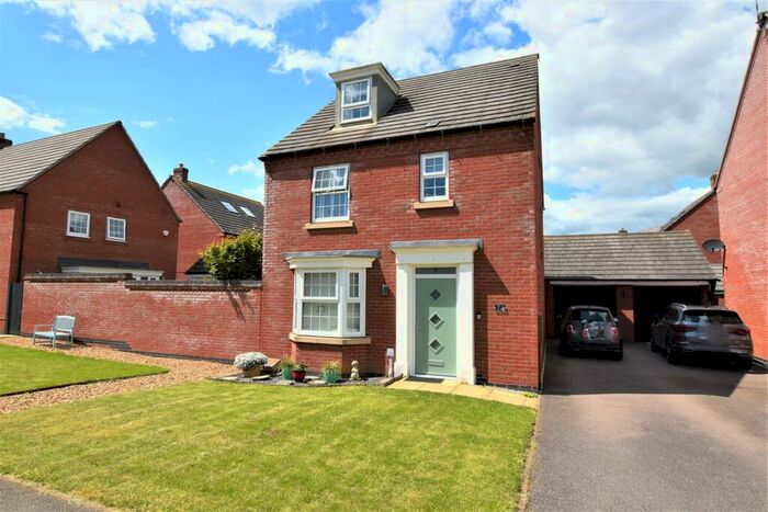 4 Bedroom Detached House For Sale In Angell Drive, Market Harborough, LE16