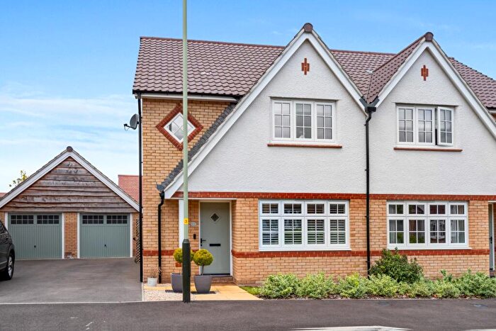 3 Bedroom Semi-Detached House For Sale In Burnet Drive, Leckhampton, Cheltenham, GL53