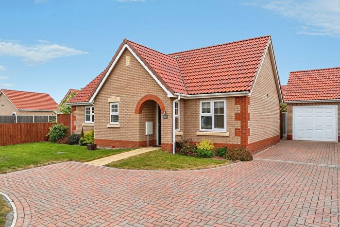 2 Bedroom Detached Bungalow For Sale In Willow Gardens, Wimblington, March, PE15