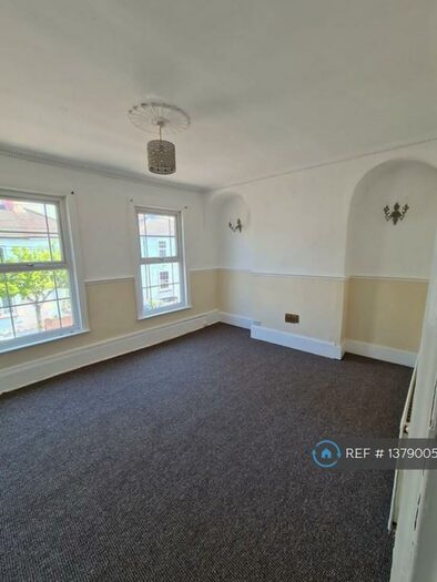 3 Bedroom Terraced House To Rent In Wandle Road, Croydon, CR0