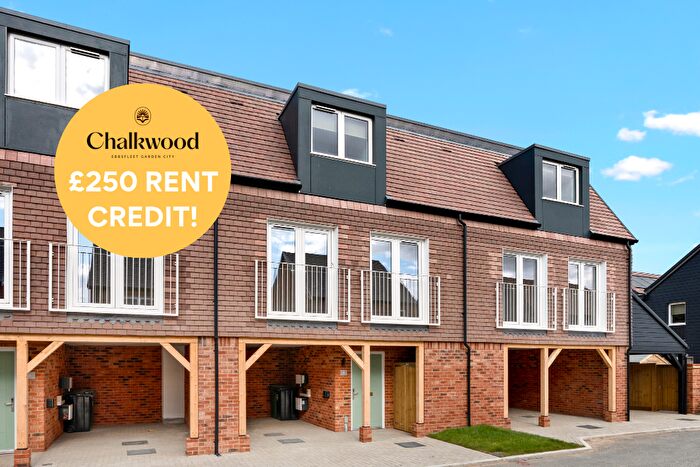 3 Bedroom End Of Terrace House To Rent In New Year, New Home, Big Savings!* Ragstone Avenue, Swanscombe, Kent, DA10