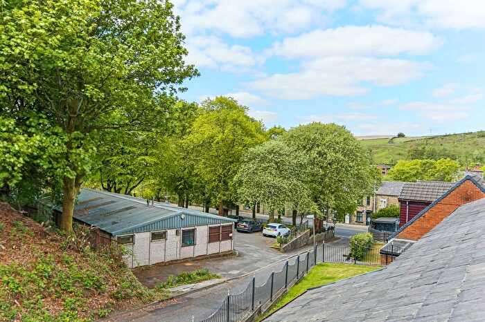3 Bedroom Detached House For Sale In Long Acres Lane, Whitworth, Rossendale, OL12