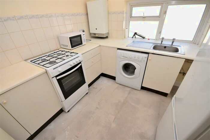 1 Bedroom Apartment To Rent In Old Bedford Road, Luton, LU2