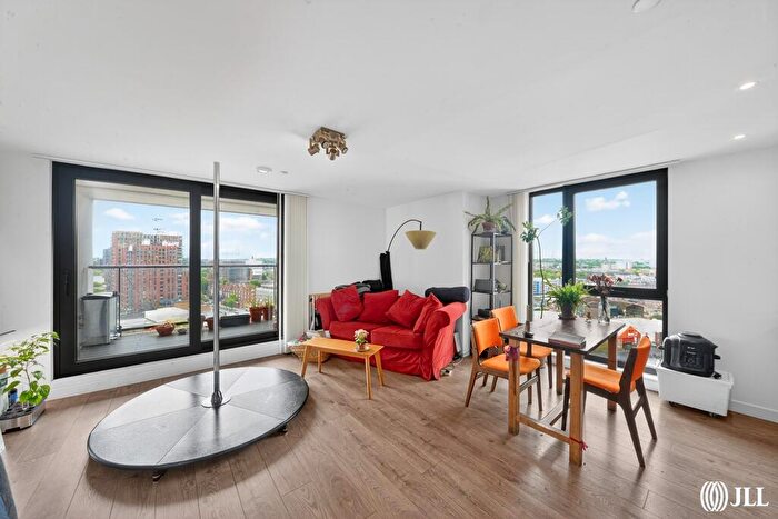 2 Bedroom Apartment For Sale In Rotherhithe New Road London, SE16