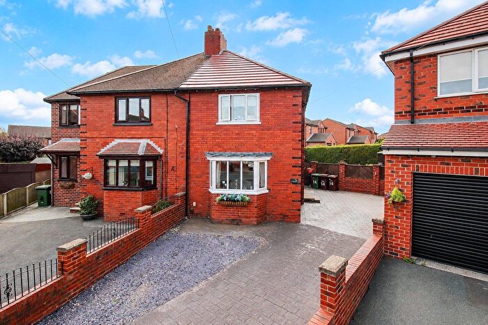 3 Bedroom Semi-Detached House For Sale In Moxon Grove, Wakefield, WF1
