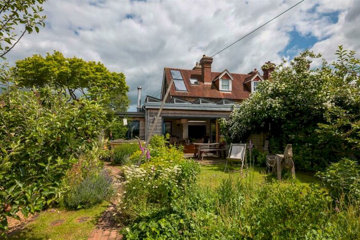 3 Bedroom End Of Terrace House For Sale In Spithurst Road, Barcombe, Lewes, BN8