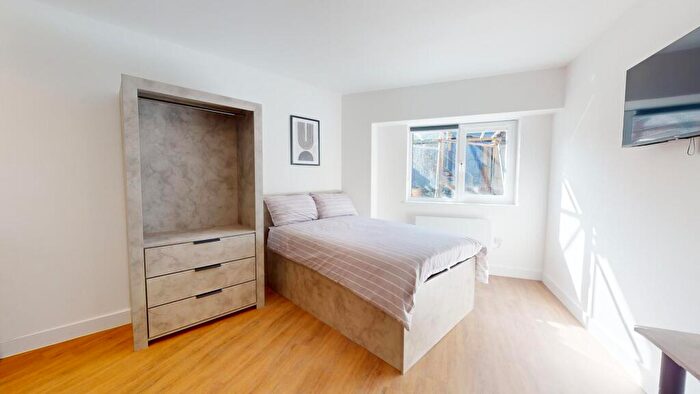 1 Bedroom House To Rent In Lemyngton Street, Loughborough, LE11