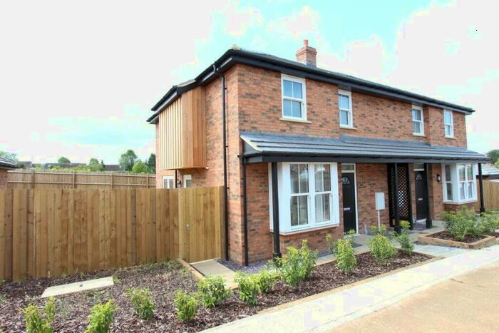 3 Bedroom House To Rent In Hillmorton, Rugby, CV21