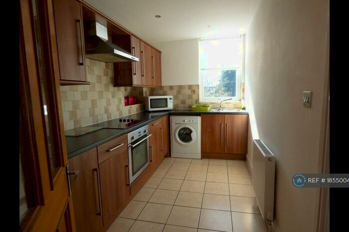2 Bedroom Flat To Rent In Longmoor Lane, Liverpool, L9