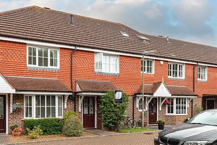 2 Bedroom Terraced House For Sale In Priestlands Close, Horley, RH6