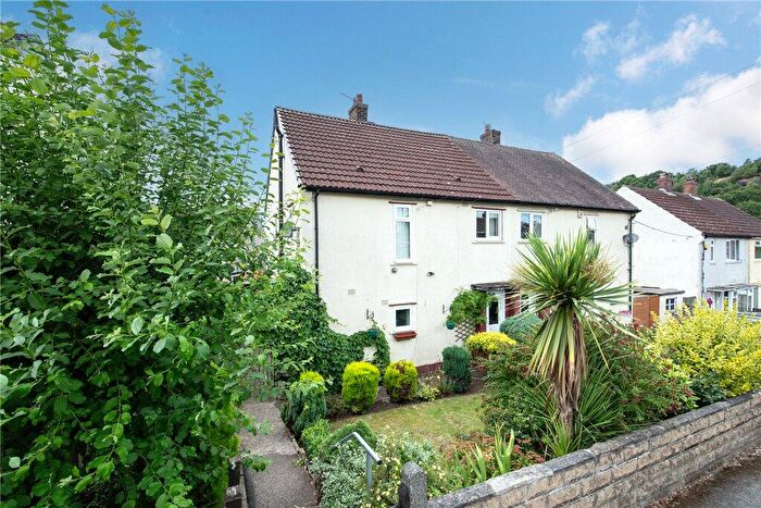 3 Bedroom Semi Detached House For Sale In Cliffe Lane West, Baildon, Shipley, West Yorkshire, BD17