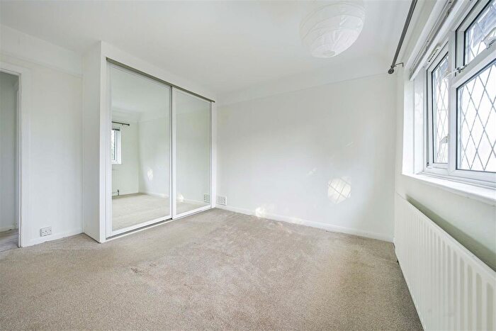 2 Bedroom End Of Terrace House For Sale In Gostling Road, Twickenham, TW2