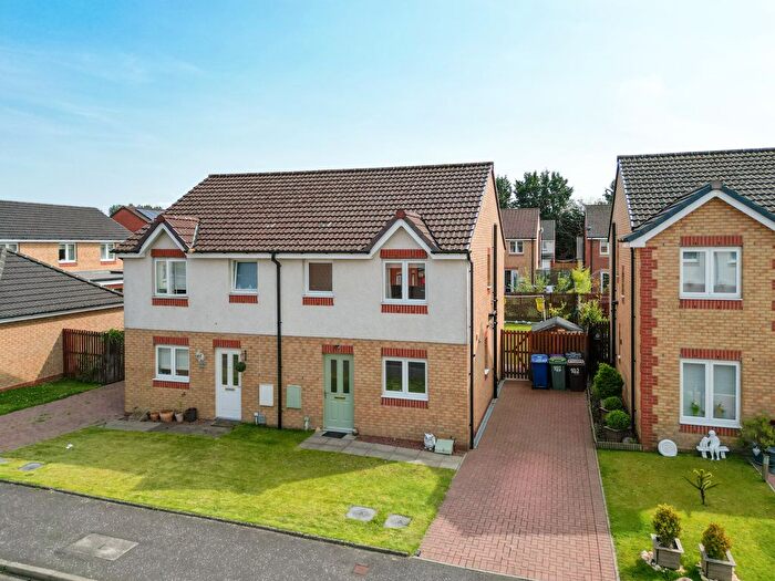 3 Bedroom Semi-Detached House For Sale In Blackhill Drive, Summerston, Glasgow, G23