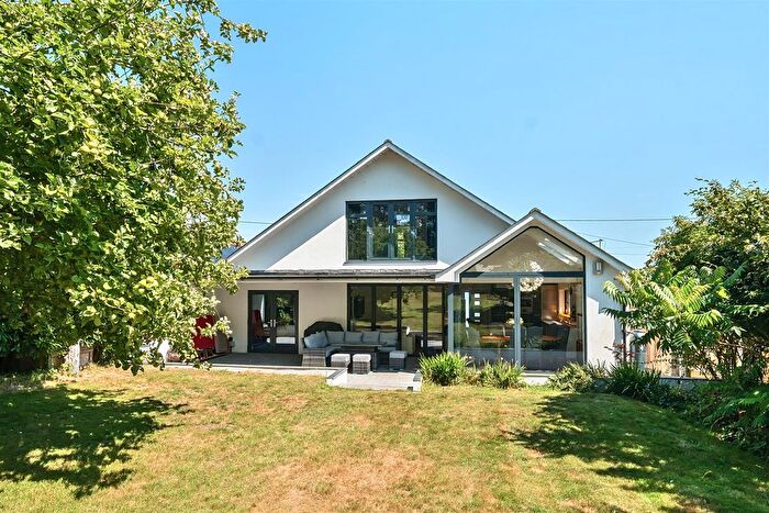 5 Bedroom Property For Sale In Miles Avenue, Wareham, BH20