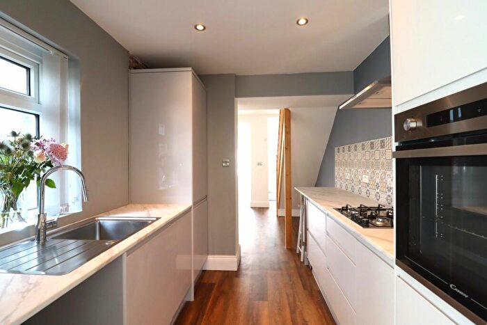 3 Bedroom Terraced House To Rent In Brook Street, Barry, CF63