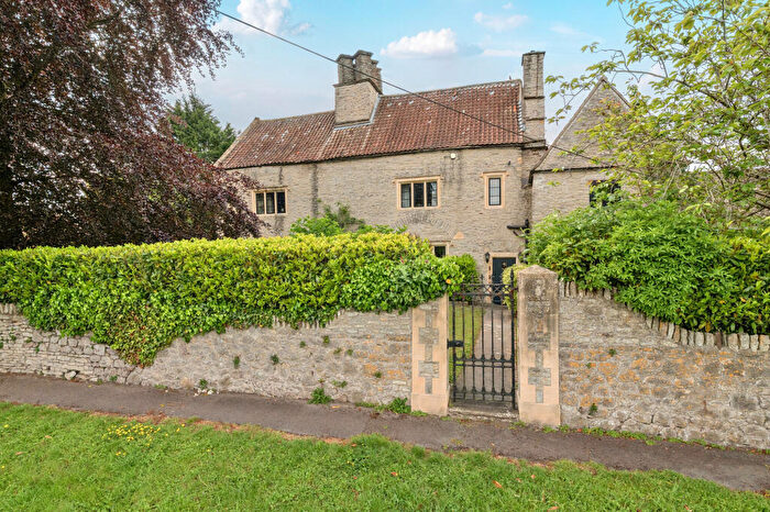 5 Bedroom Detached House For Sale In Westerleigh Road, Pucklechurch, BS16