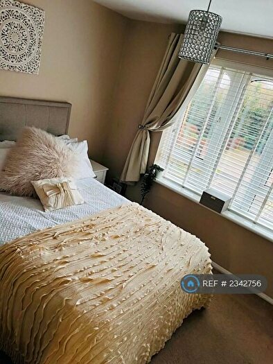 1 Bedroom Flat To Rent In Frazer Close, Romford, RM1