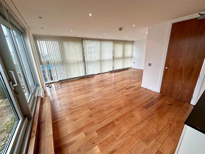 2 Bedroom Flat For Sale In The Edge, Clowes Street, Salford, M3