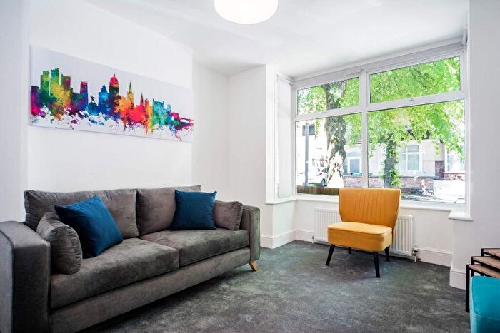 2 Bedroom House To Rent In Allington Avenue, Nottingham, Nottinghamshire, NG7