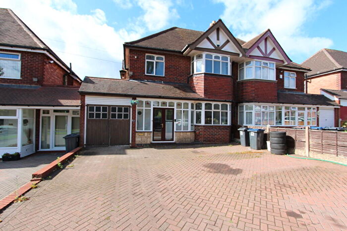 3 Bedroom Link Detached House To Rent In Southbourne Avenue, Birmingham, B34