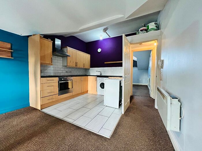 1 Bedroom Apartment To Rent In Ashleigh Apartments, London Road, Stockport, SK7