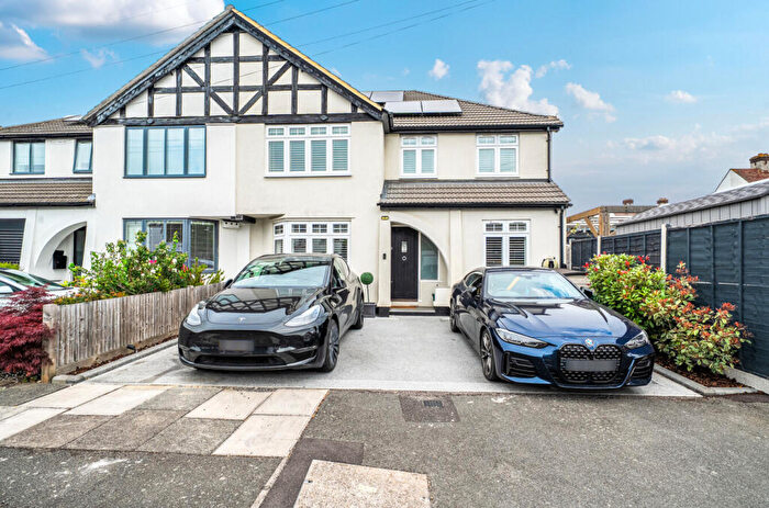 4 Bedroom Semi-Detached House For Sale In Brookmead Avenue, Bromley, Kent, BR1