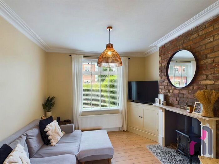 2 Bedroom Semi-Detached House To Rent In Beech Road, Stockport, SK3