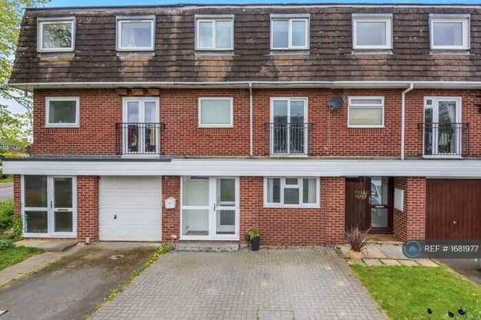 5 Bedroom Terraced House To Rent In Thurston Close, Abingdon, OX14