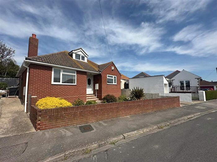2 Bedroom Detached Bungalow For Sale In Merley Road, Weymouth, DT4