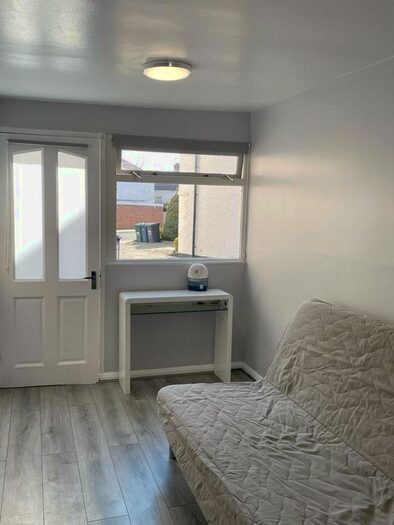 Studio To Rent In Highview Avenue, Edgware, HA8