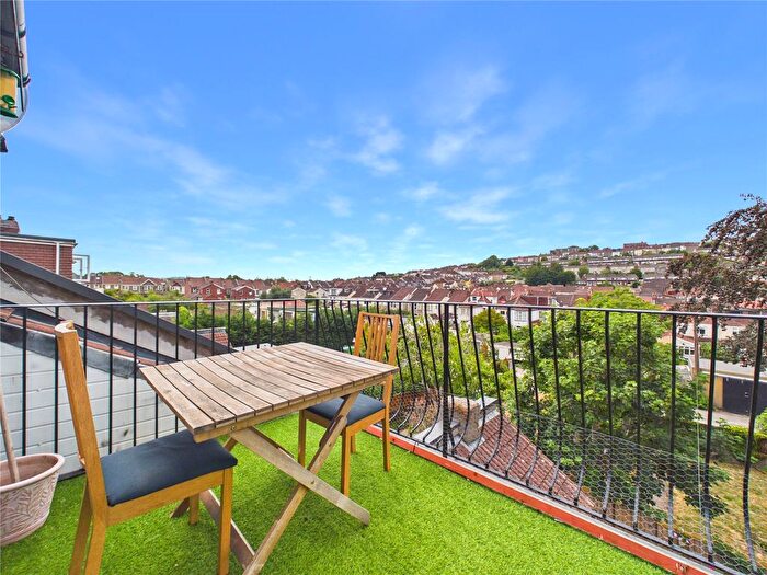 1 Bedroom Flat For Sale In Bath Road, Brislington, Bristol, BS4