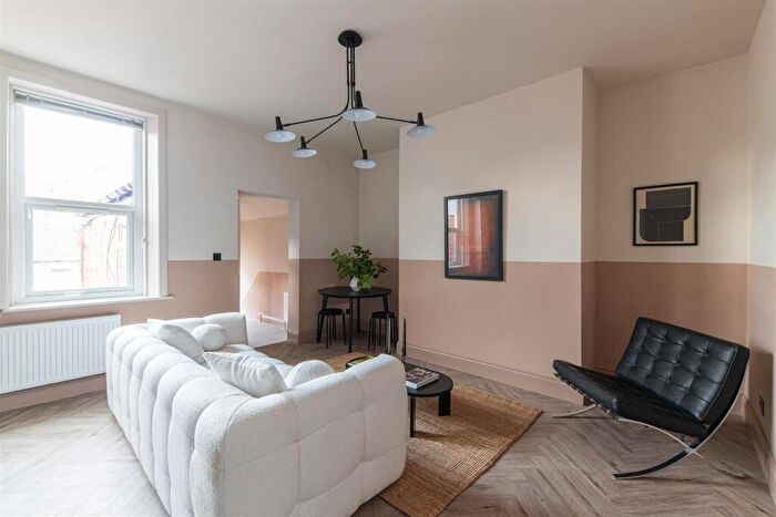 2 Bedroom Flat To Rent In Warton Terrace, Heaton, Newcastle Upon Tyne, NE6