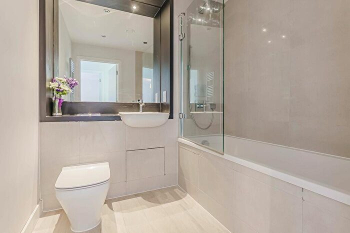 2 Bedroom Flat For Sale In Great Northern Road, Cambridge, CB1
