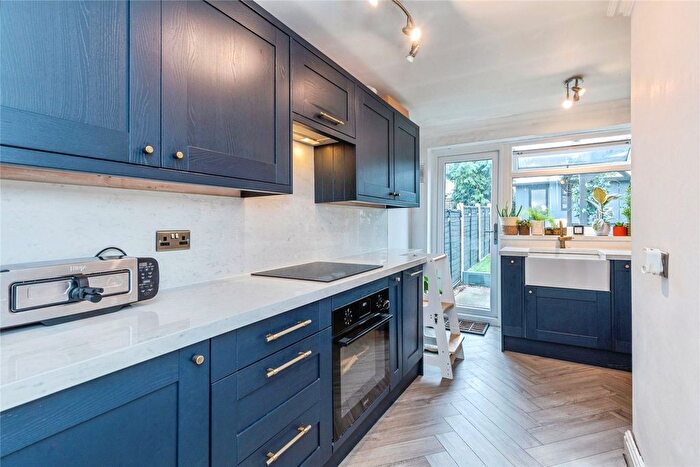 2 Bedroom End Terrace House For Sale In Stafford Street, Gillingham, ME7